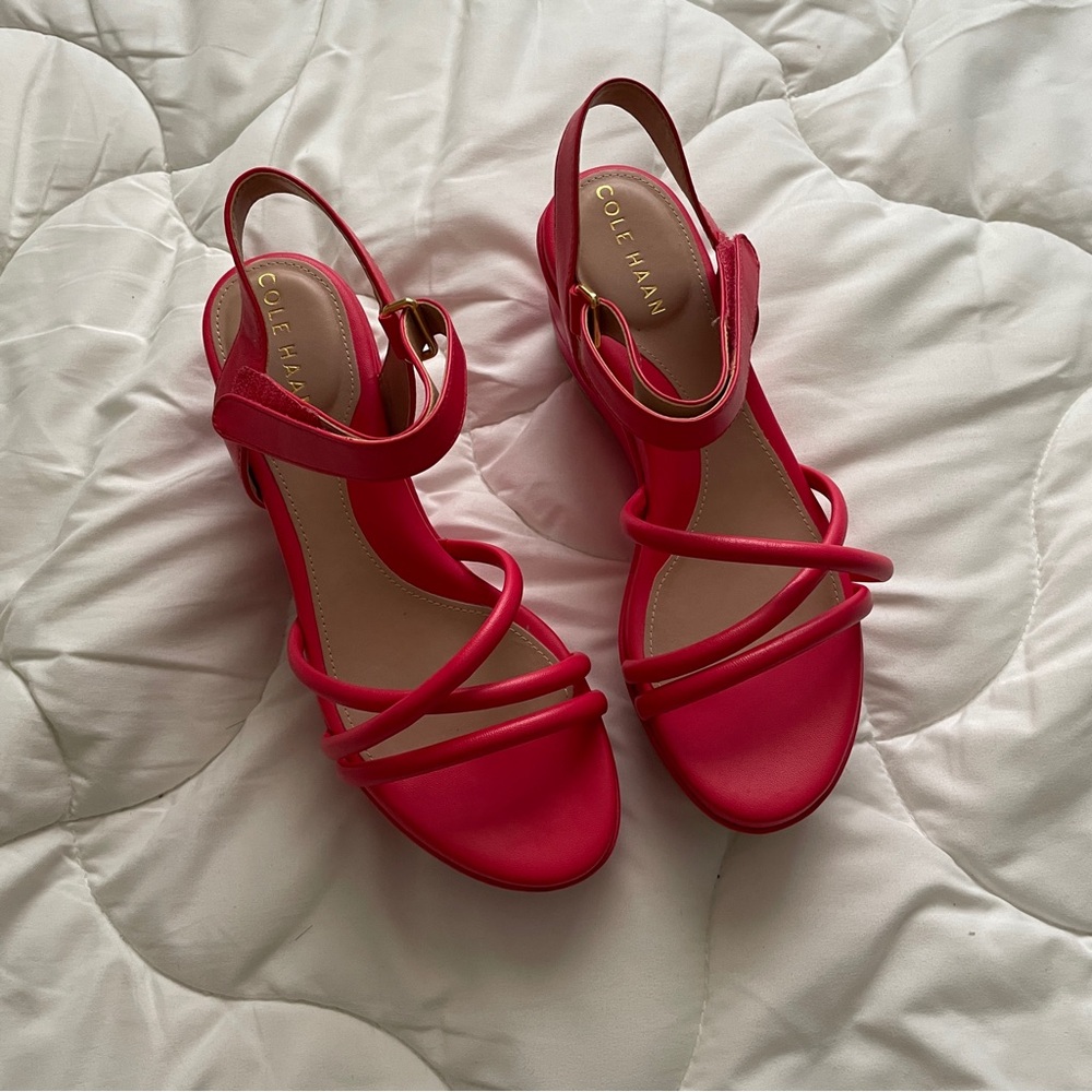 COLE HAAN GA ADDISON FLTFM WDG size 61/2 B